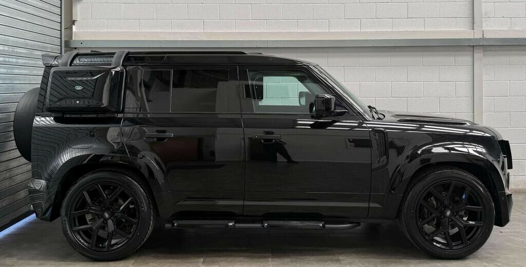 Land Rover Defender 110 2.0 Sd4 S 202020 BP20OVJ Black #3