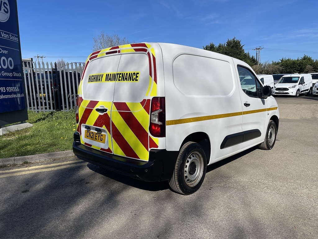 Citroen Berlingo 1.5 Bluehdi 650 X M Swb Euro 6 Ss CN21EYG White #6