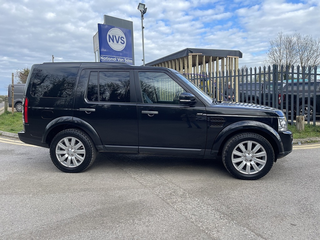 Land Rover Discovery 4 3.0 Sd V6 Se Suv 4Wd 213 Gkm, 25 KP16YCE Black #2
