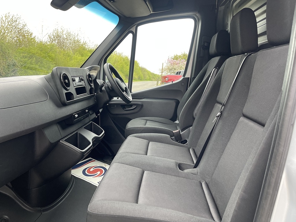 Mercedes-Benz eSprinter Esprinter Progressive L2h2 Grey #50
