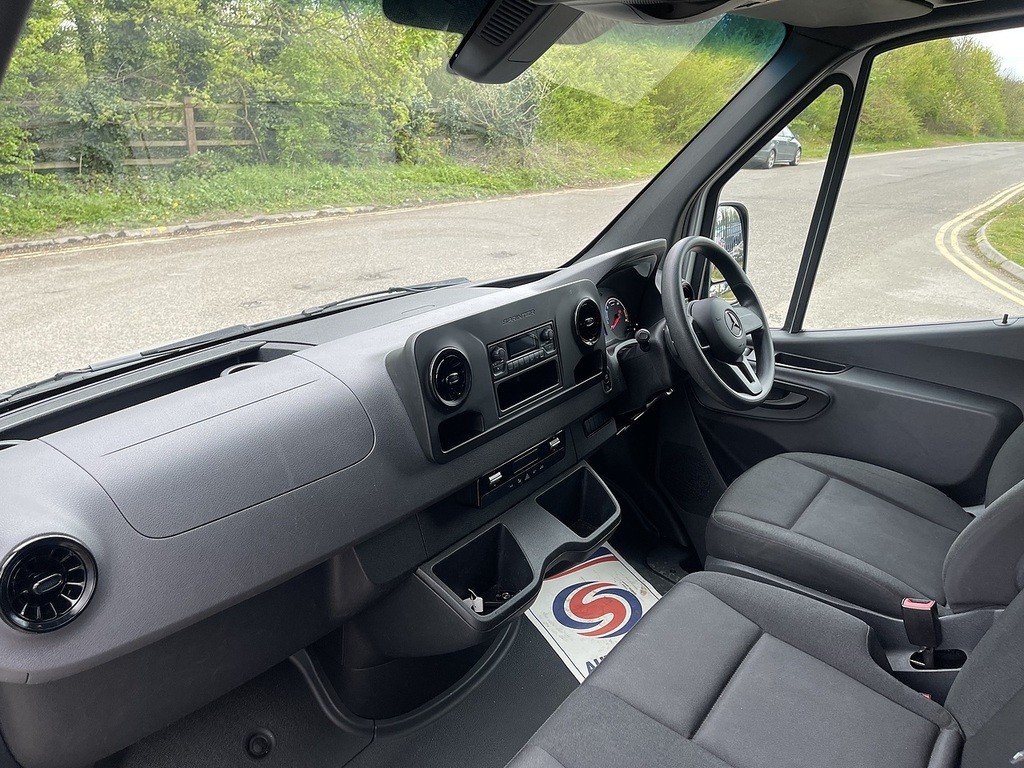 Mercedes-Benz eSprinter Esprinter Progressive L2h2 Grey #51