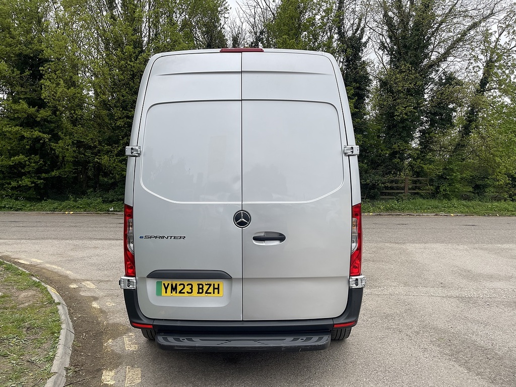 Mercedes-Benz eSprinter Esprinter Progressive L2h2 Grey #24