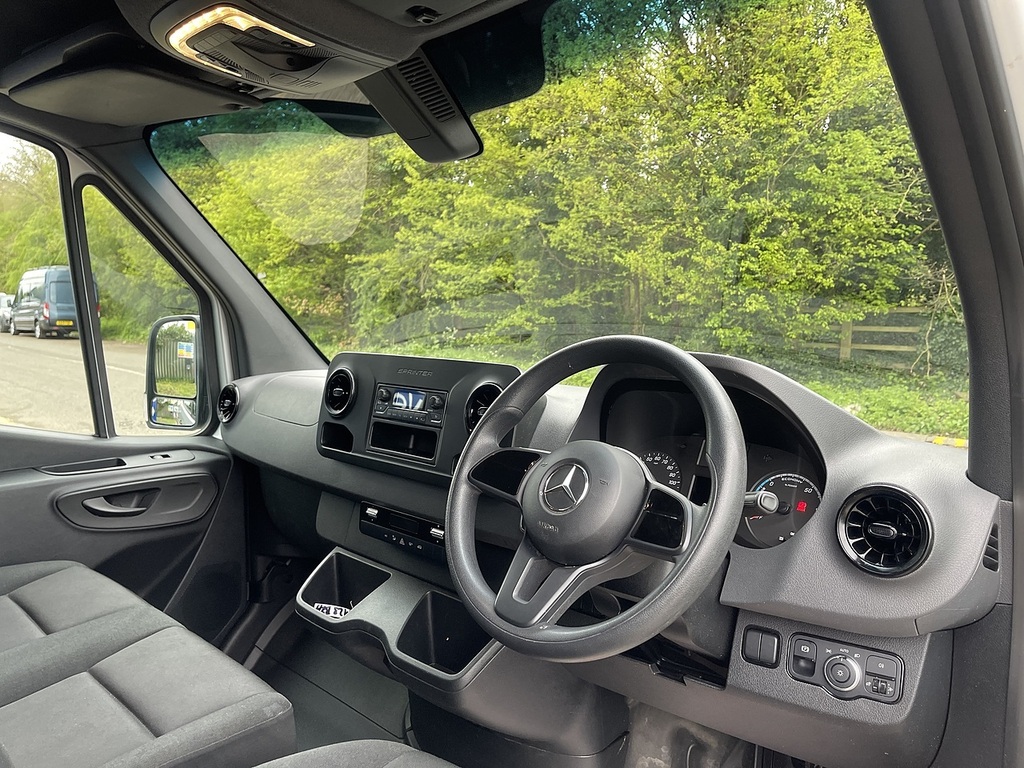 Mercedes-Benz eSprinter Esprinter Progressive L2h2 Grey #43