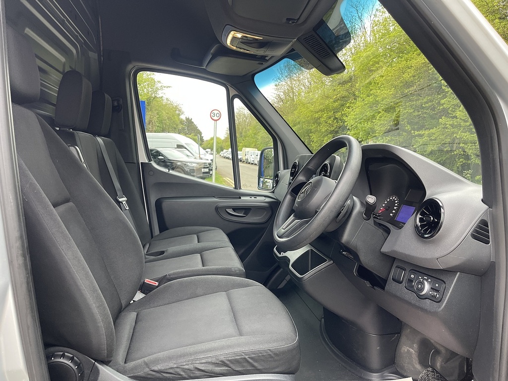 Mercedes-Benz eSprinter Esprinter Progressive L2h2 Grey #44