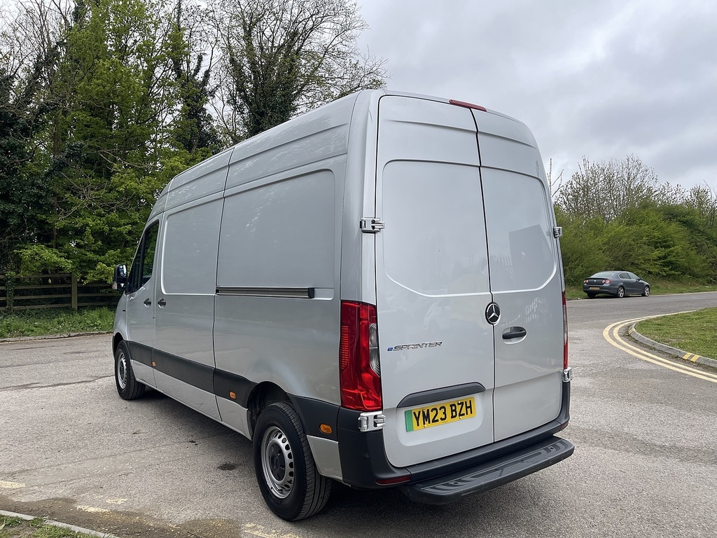 Mercedes-Benz eSprinter Esprinter Progressive L2h2 Grey #27