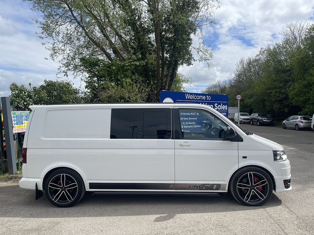 Volkswagen Transporter Sportline Transporter Sportline Sportline T32 Combi Van 1 Ma White #3