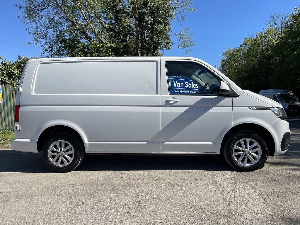 Volkswagen Transporter 2.0 Tdi T28 Highline Fwd Swb Euro 6 Ss CV20NVB White #4