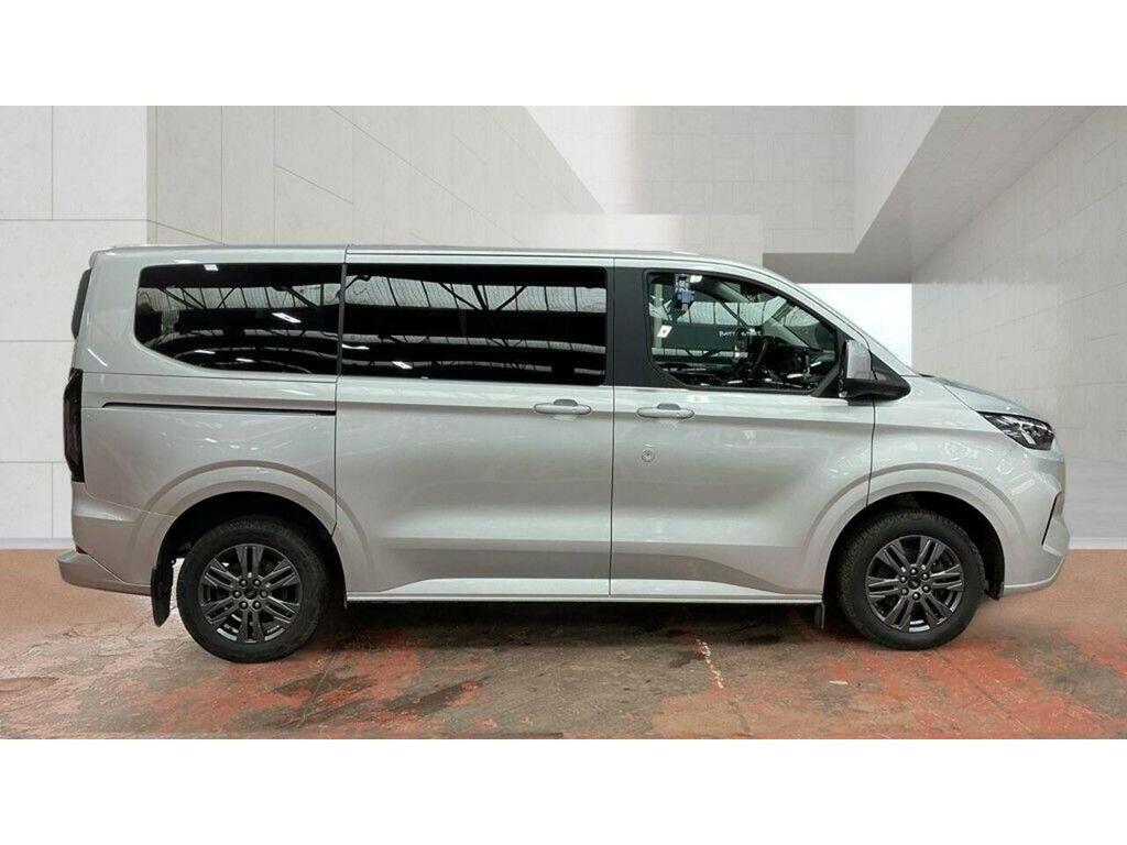 Ford Tourneo Custom Tourneo Custom Titanium Luxe Minibus 1 Dies YP74VLM Silver #6