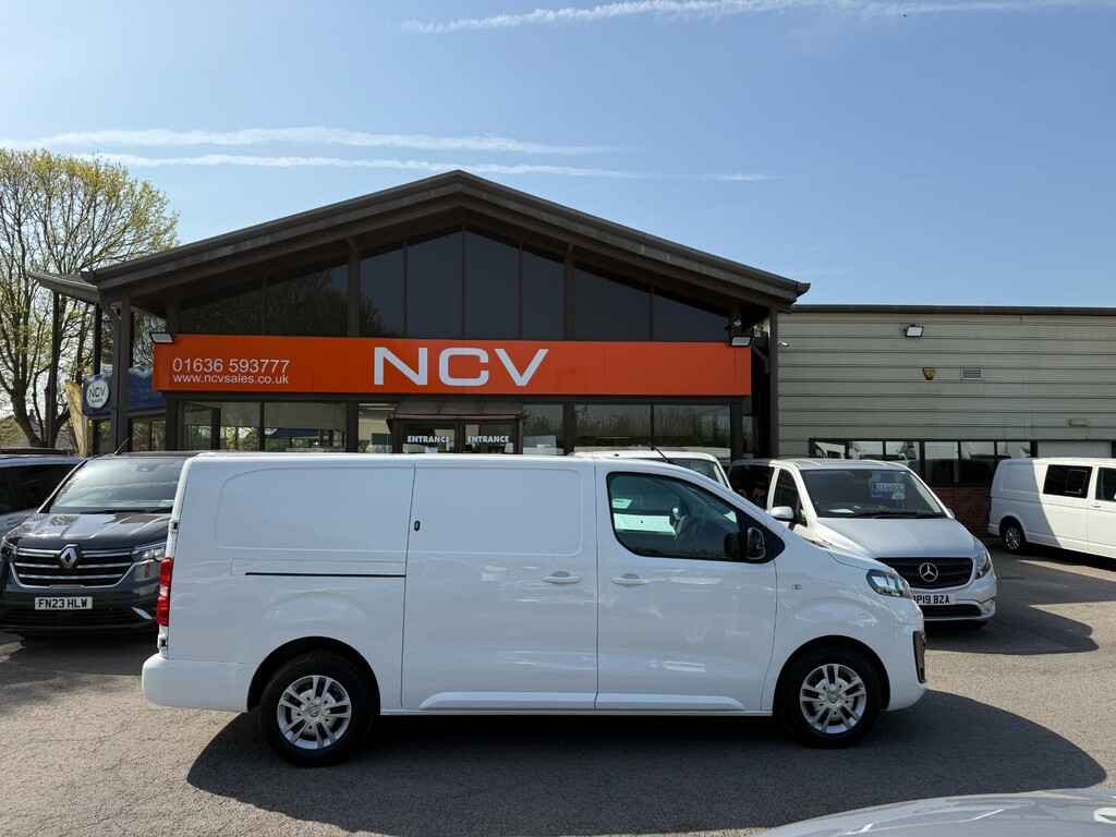 Vauxhall Vivaro L2h1 F2900 Sportive Ss Lwb DN71CVD White #2