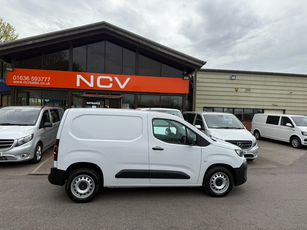 Citroen Berlingo Bluehdi Enterprise-plus M Ss Ac 3 Seats White #2