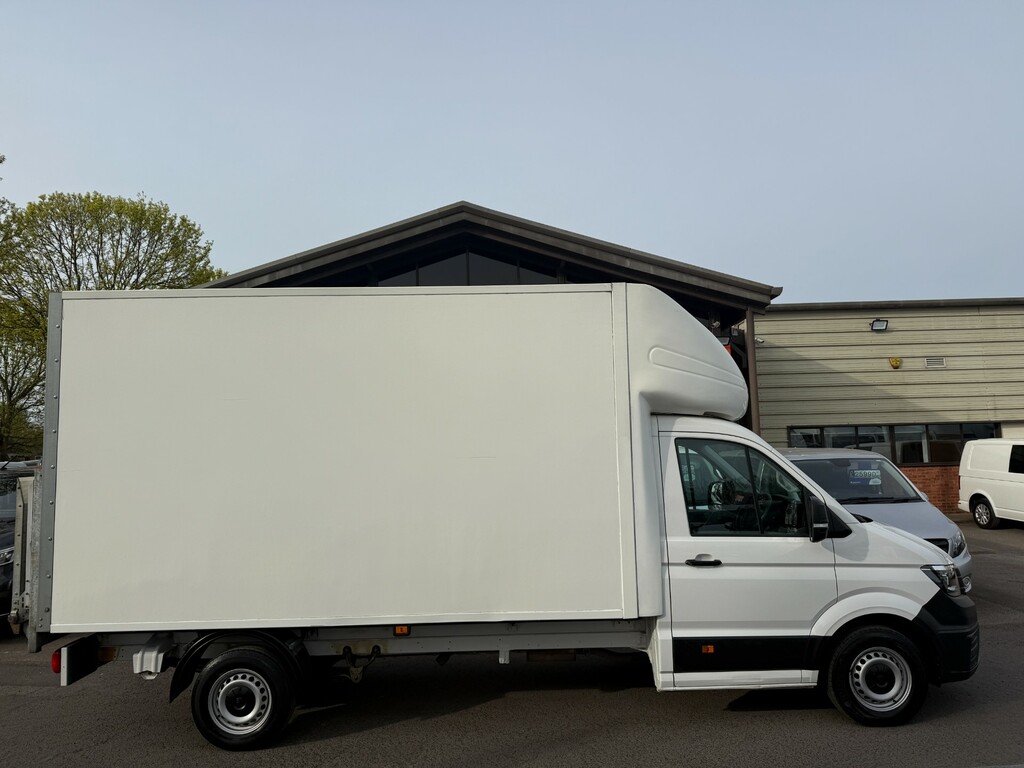 Volkswagen Crafter Cr35 Tdi Lwb Startline Luton Lwb 140 Vw RK21YSP White #2