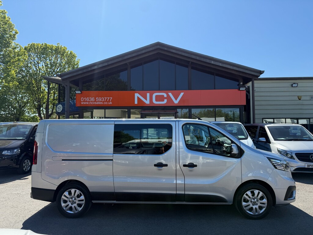 Renault Trafic Ll30 Sport Dci Crew Combi Van Lwb YG23UFU Grey #2