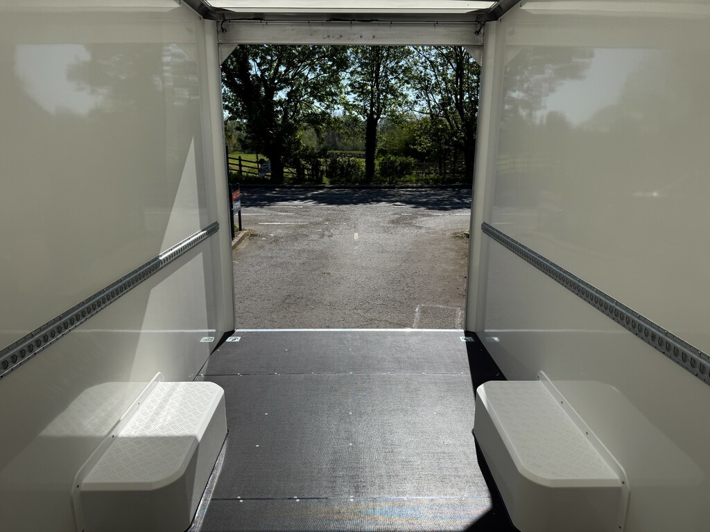 Renault Master Ll35 Cdi Advance Low Loader Floor Luton Xlwb 4.5M NU26VAN White #4