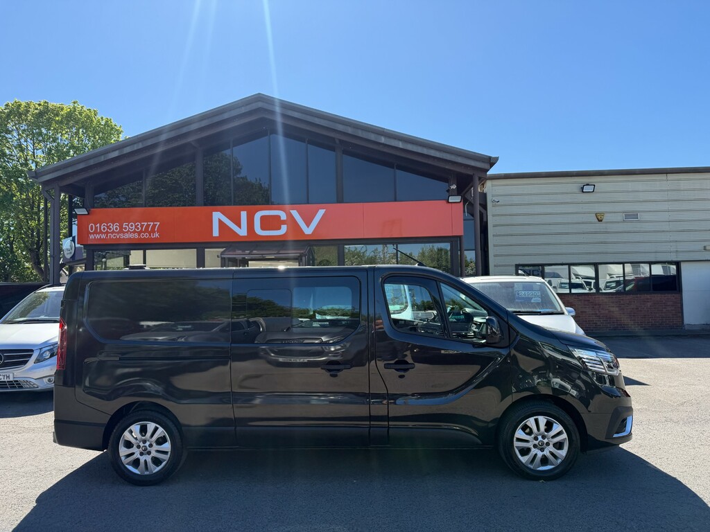 Renault Trafic Ll30 Sport Dci Crew Van 6 Seater PL72VAA Black #2
