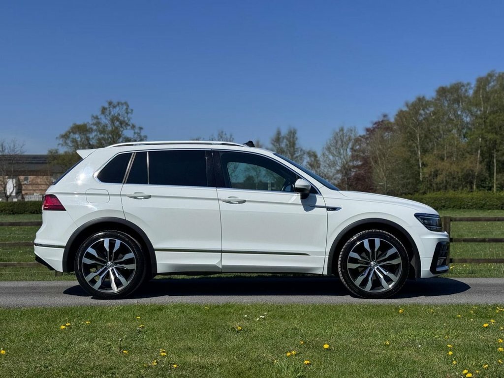 Volkswagen Tiguan 2L R-line MD68SZU White #3