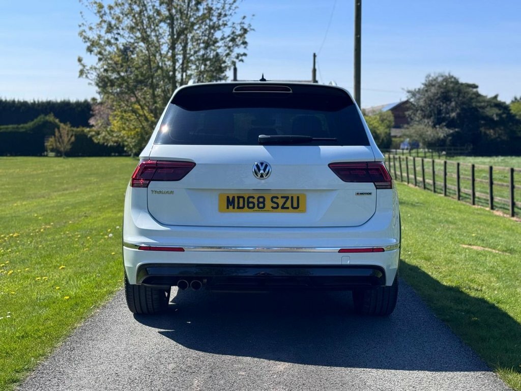 Volkswagen Tiguan 2L R-line MD68SZU White #5