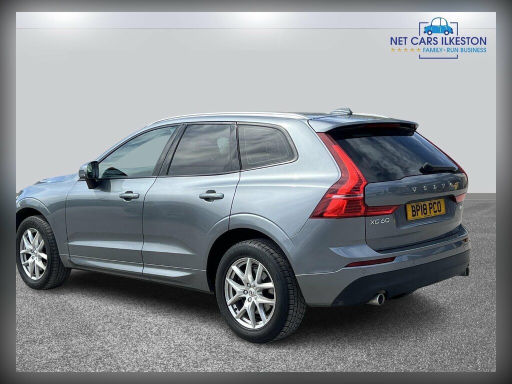 Volvo XC60 2.0 D4 Momentum Pro Awd Euro 6 Ss Grey #4