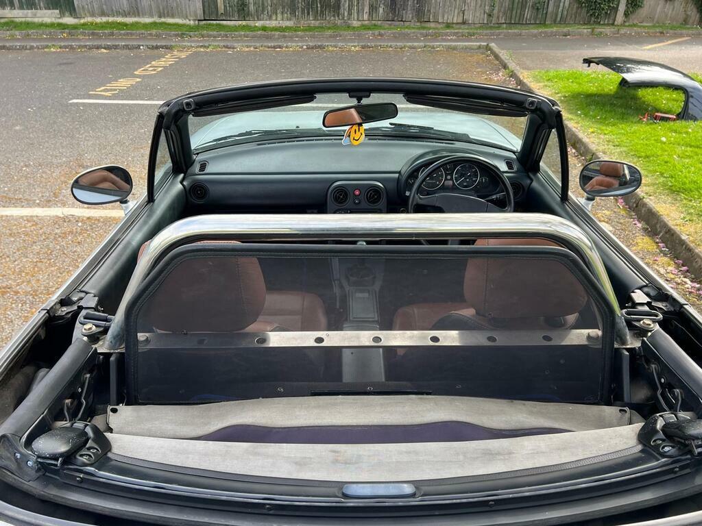 Mazda MX-5 1.6L Null Red #17