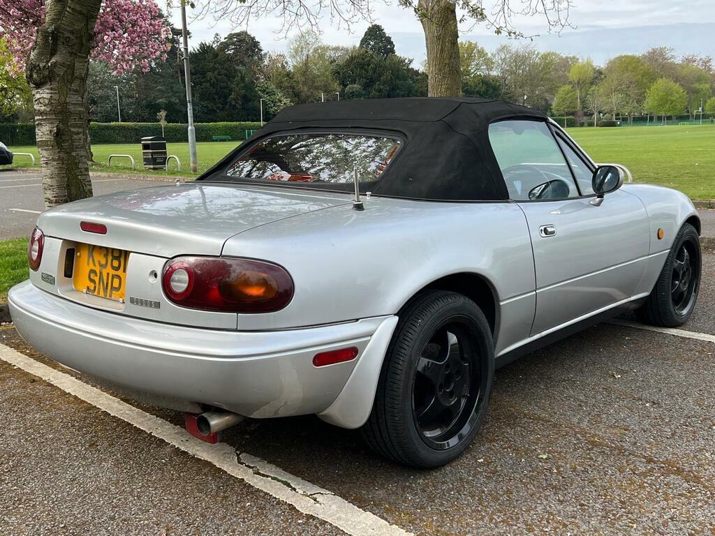 Mazda MX-5 1.6L Null Red #5