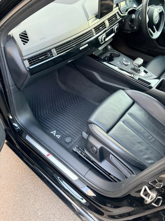 Audi A4 Avant 3.0 Tdi V6 S Line ST66EAX Black #6