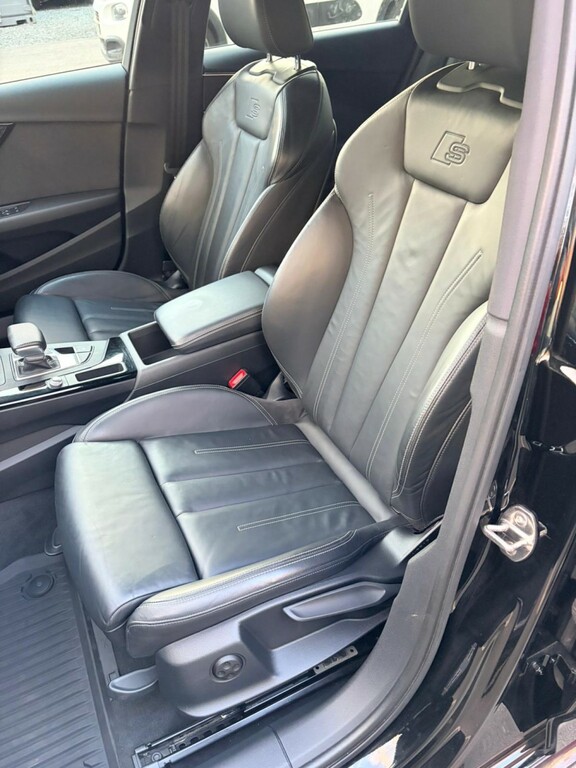 Audi A4 Avant 3.0 Tdi V6 S Line ST66EAX Black #5