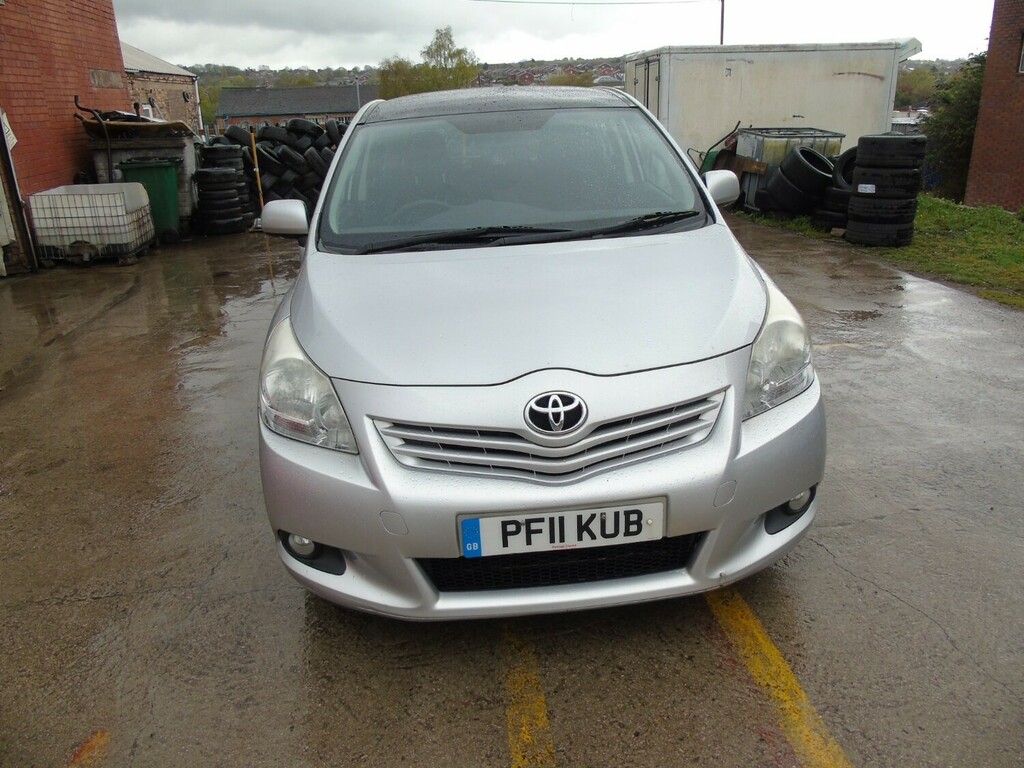 Toyota Verso 2.0 D-4d Tr Lthr Pan Rf Mpv Silver #3