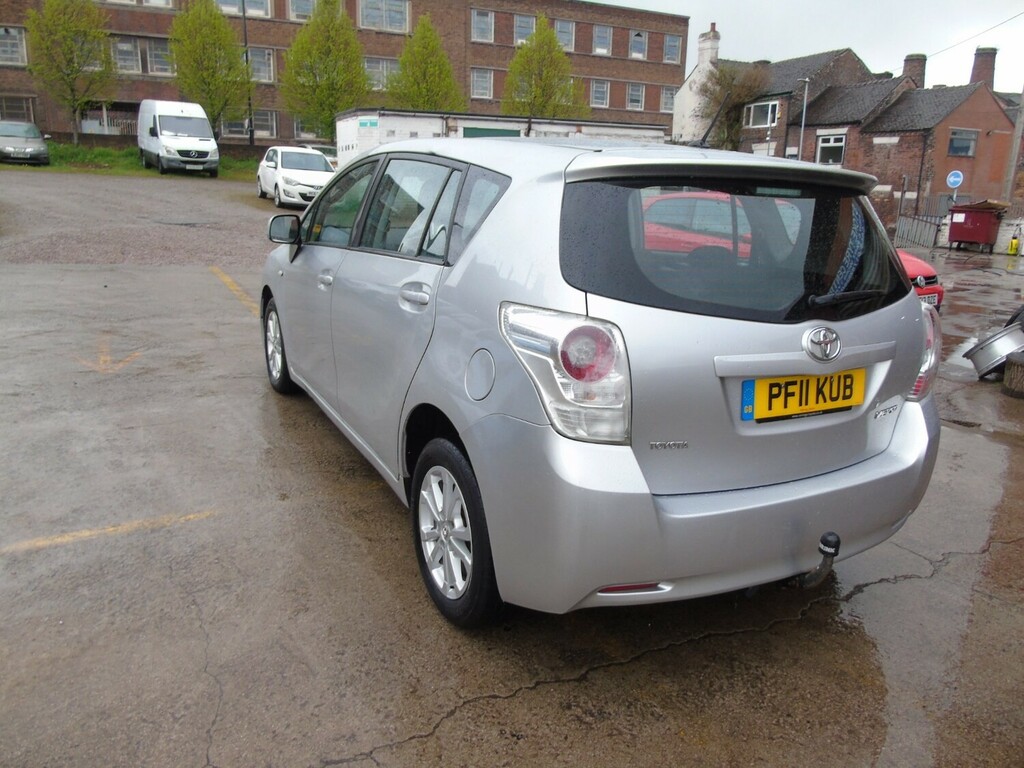 Toyota Verso 2.0 D-4d Tr Lthr Pan Rf Mpv Silver #6
