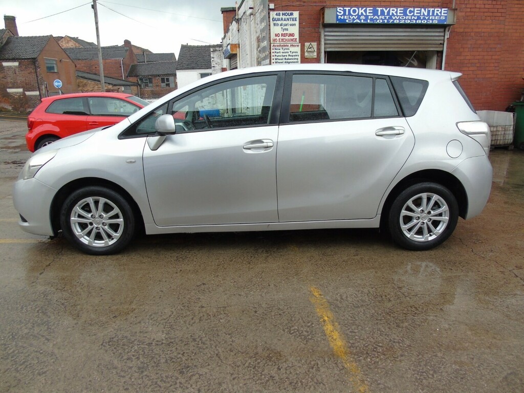 Toyota Verso 2.0 D-4d Tr Lthr Pan Rf Mpv Silver #5