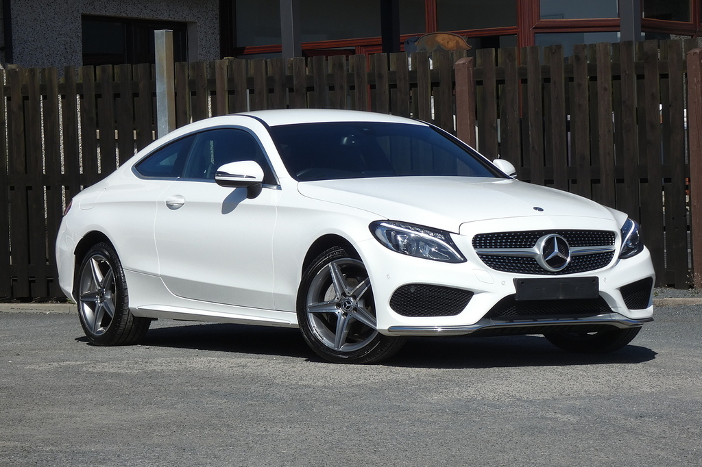 Mercedes-Benz C Class 2.0 C200 Amg Line Coupe G-tronic 4Mati White
