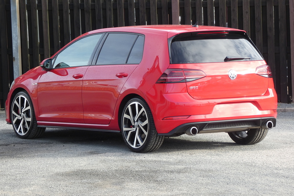Volkswagen Golf 2.0 Tsi Gpf Gti Performance Hatchback D SV69OBY Red #4