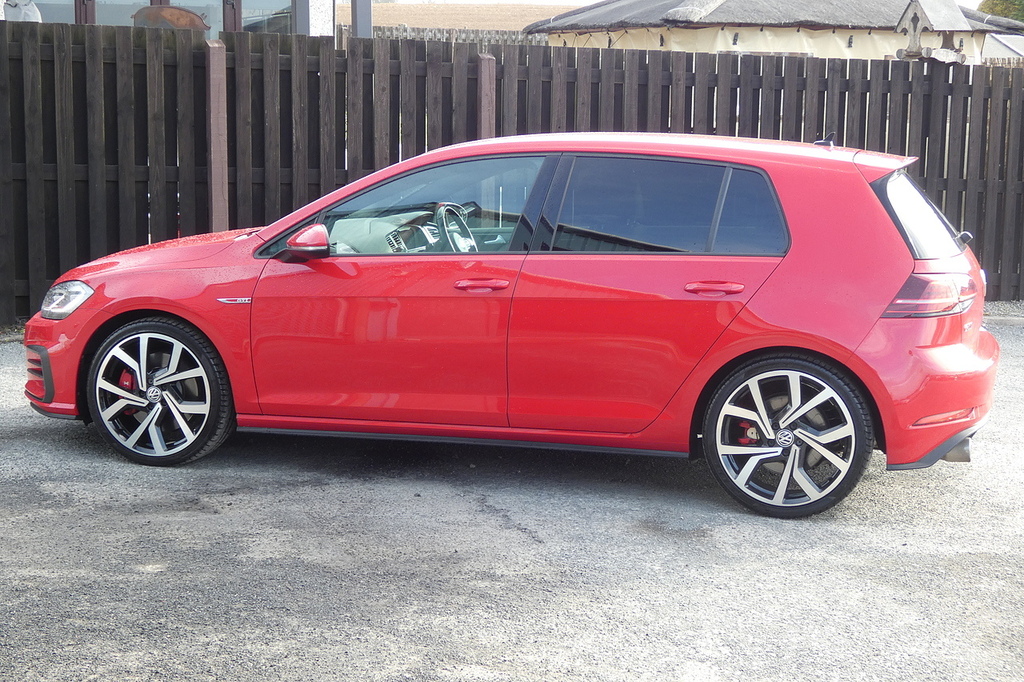 Volkswagen Golf 2.0 Tsi Gpf Gti Performance Hatchback D SV69OBY Red #5