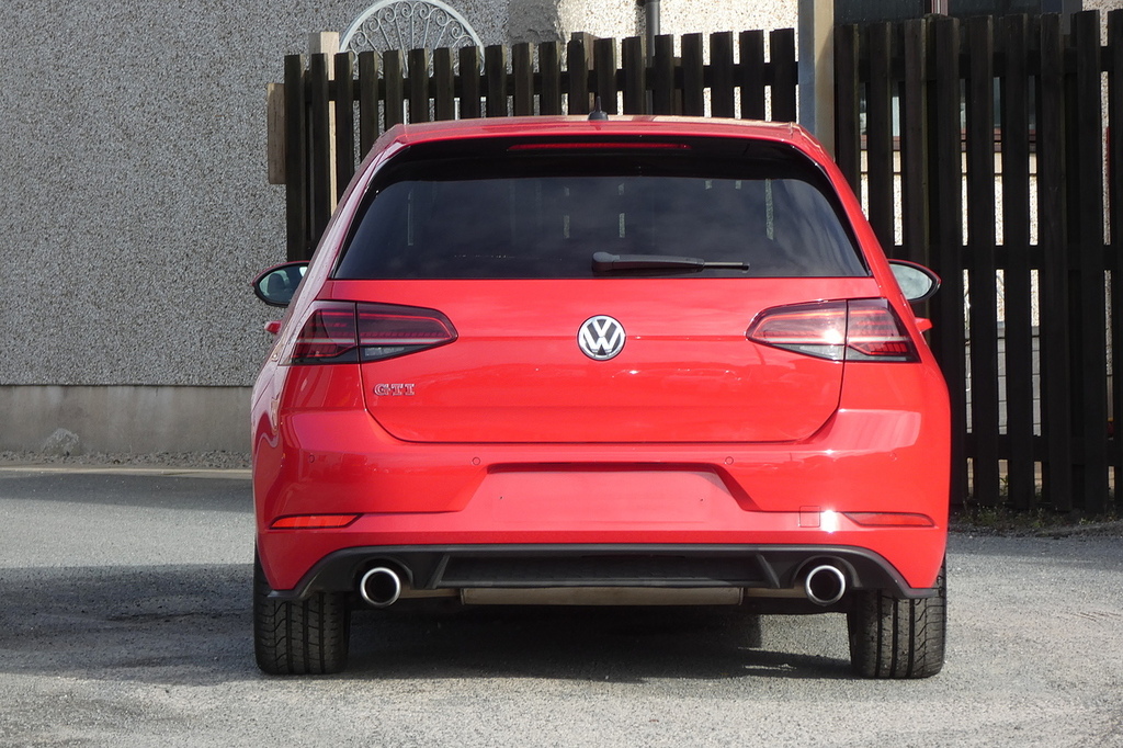 Volkswagen Golf 2.0 Tsi Gpf Gti Performance Hatchback D SV69OBY Red #3