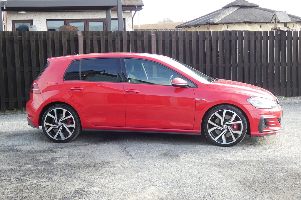 Volkswagen Golf 2.0 Tsi Gpf Gti Performance Hatchback D SV69OBY Red #2