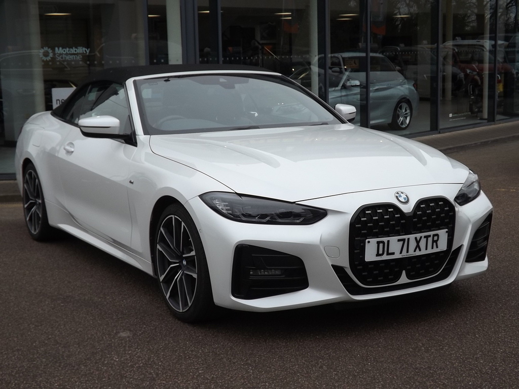 BMW 4 Series 420I M Sport DL71XTR White #3