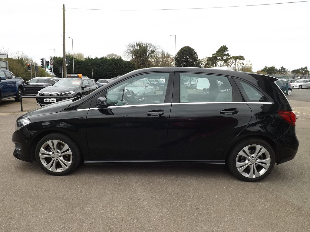 Mercedes-Benz B Class B180 Sport Black #5
