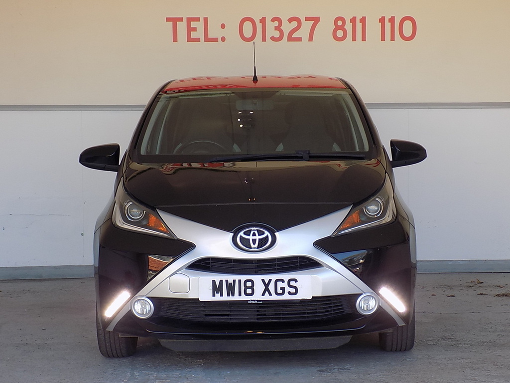 Toyota Aygo Vvt-i X-press MW18XGS Black #2