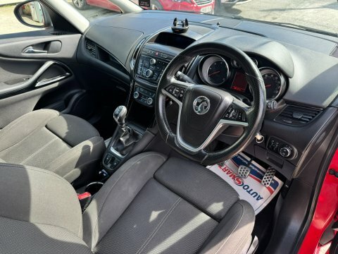 Vauxhall Zafira Sri Cdti Red #4