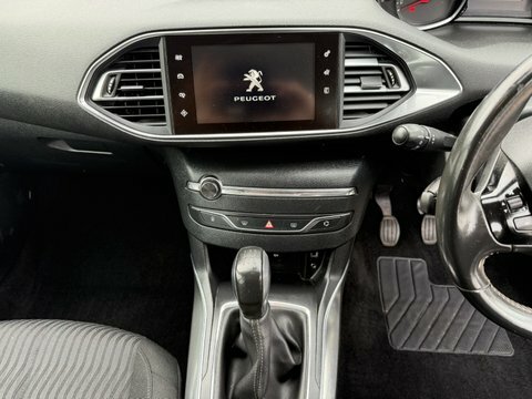 Peugeot 308 Hdi Active LN14VSK White #3