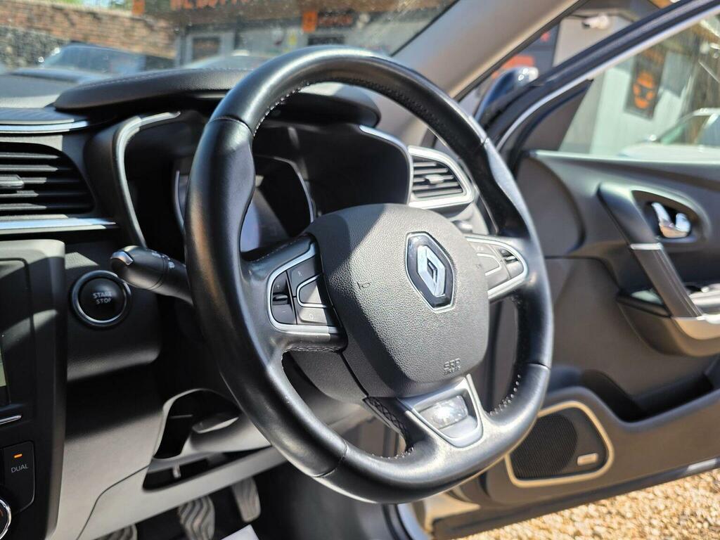 Renault Kadjar Suv 1.2 Tce Signature Nav Euro 6 Ss 20181 HT18DCF Silver #2