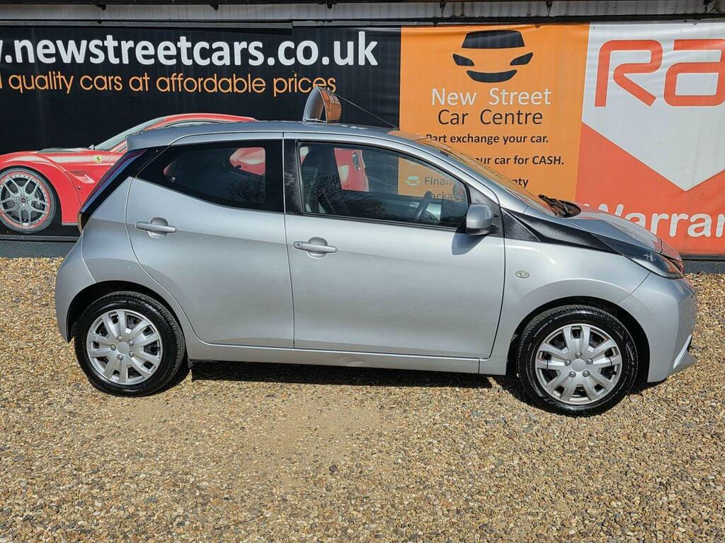 Toyota Aygo Hatchback 1.0 Vvt-i X-play Euro 5 Euro 5 2015 SK15ZKY Silver #4