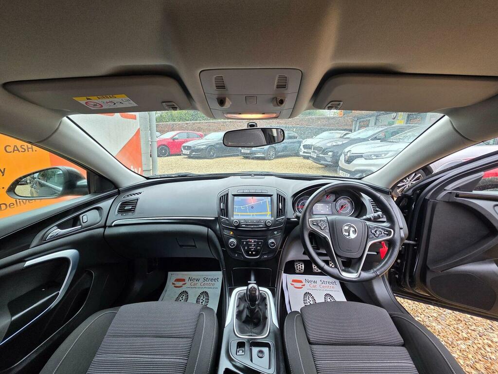 Vauxhall Insignia Hatchback 2.0 Cdti Sri Nav Euro 6 Ss 2016 Black #2