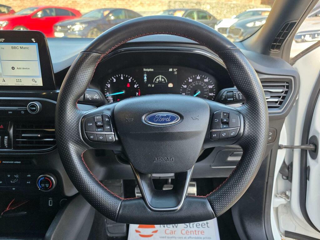 Ford Focus Hatchback 1.0T Ecoboost St-line Euro 6 Ss MH19MKA White #3