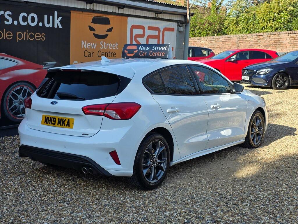 Ford Focus Hatchback 1.0T Ecoboost St-line Euro 6 Ss MH19MKA White #5