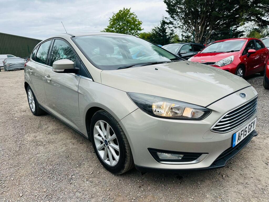 Ford Focus Hatchback 1.0T Ecoboost Titanium Euro 6 Ss Silver