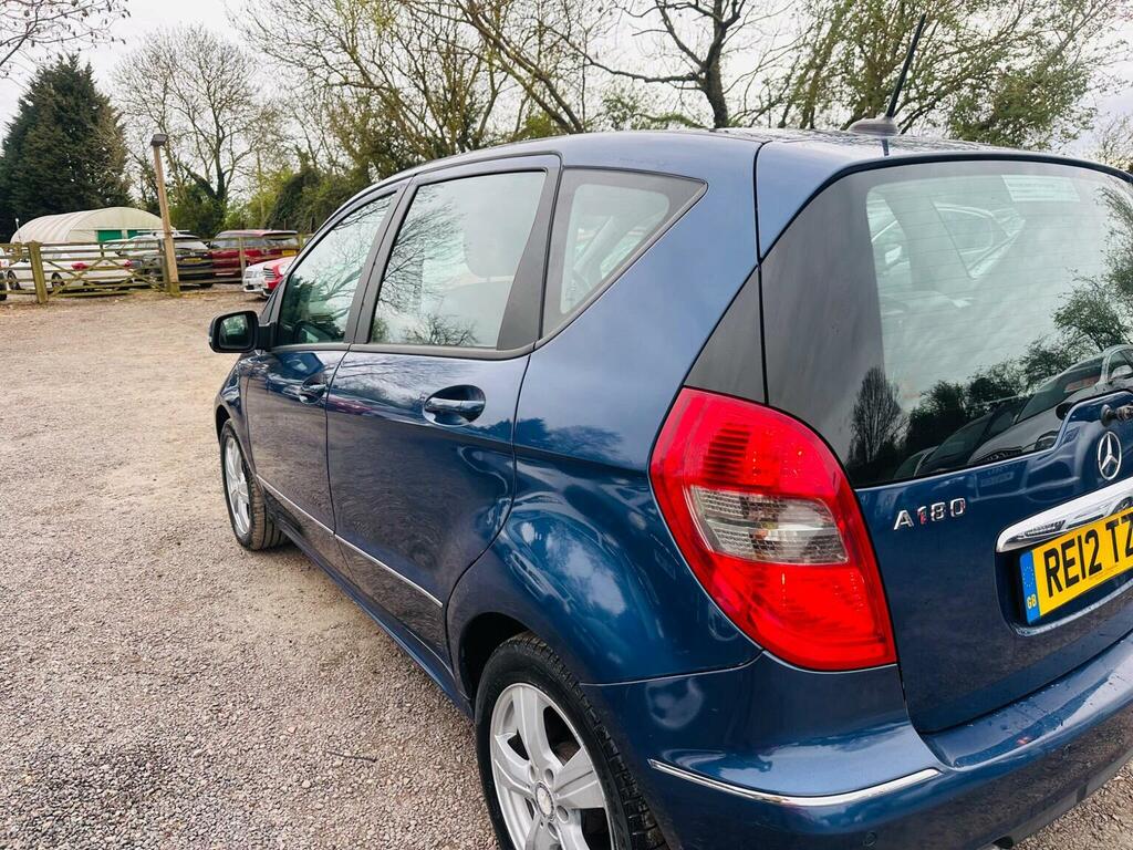 Mercedes-Benz A Class Hatchback 2.0 A180 Cdi Avantgarde Se Cvt 2012 RE12TZO Blue #4