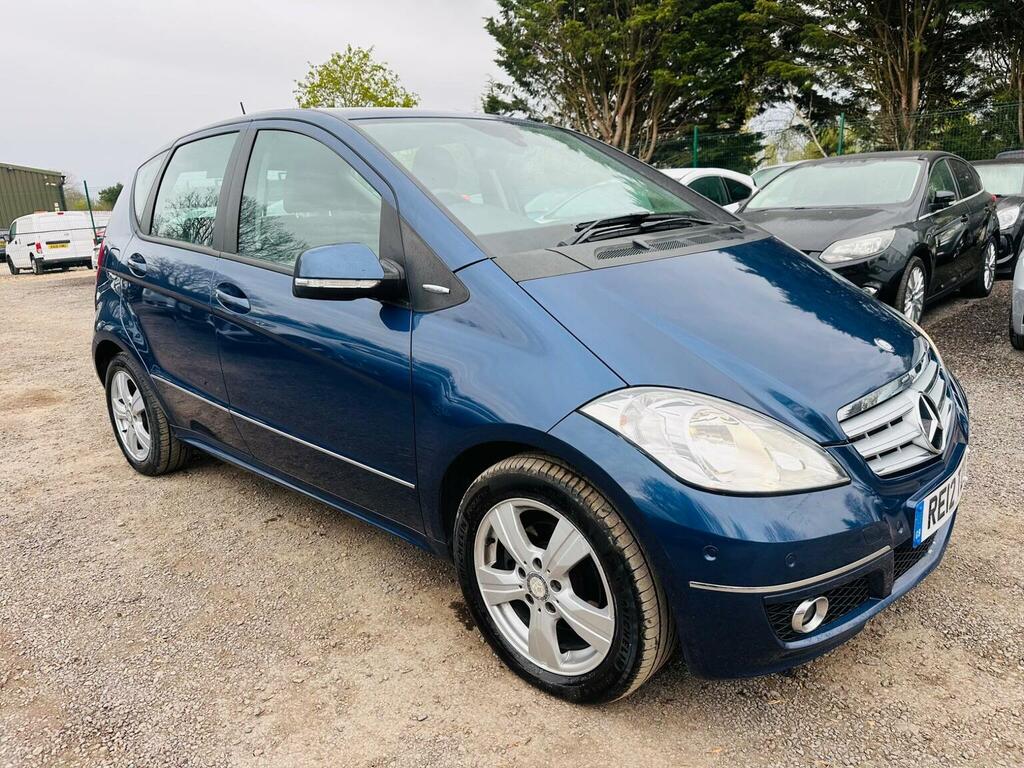 Mercedes-Benz A Class Hatchback 2.0 A180 Cdi Avantgarde Se Cvt 2012 Blue