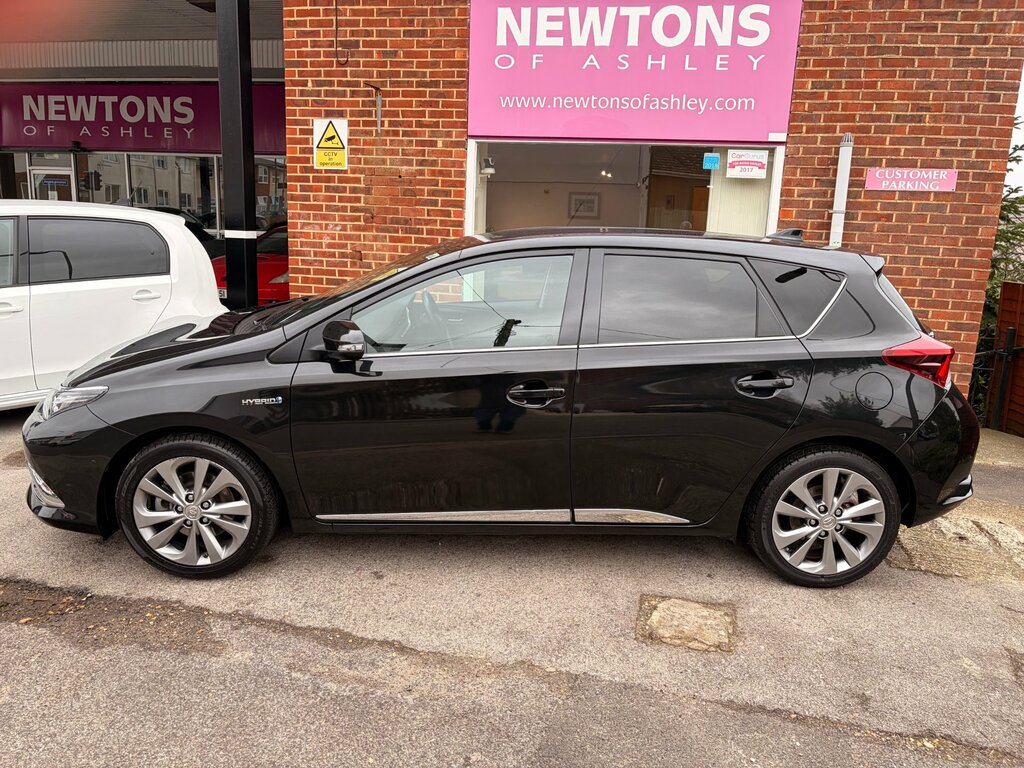 Toyota Auris 1.8 Vvt-h Excel Hatchback Hybrid Cvt Eu HV68GBO Black #2