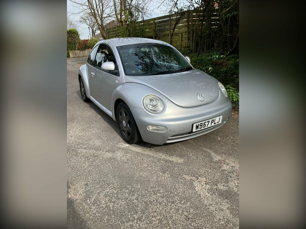 Volkswagen Beetle 1.6 Yellow #2