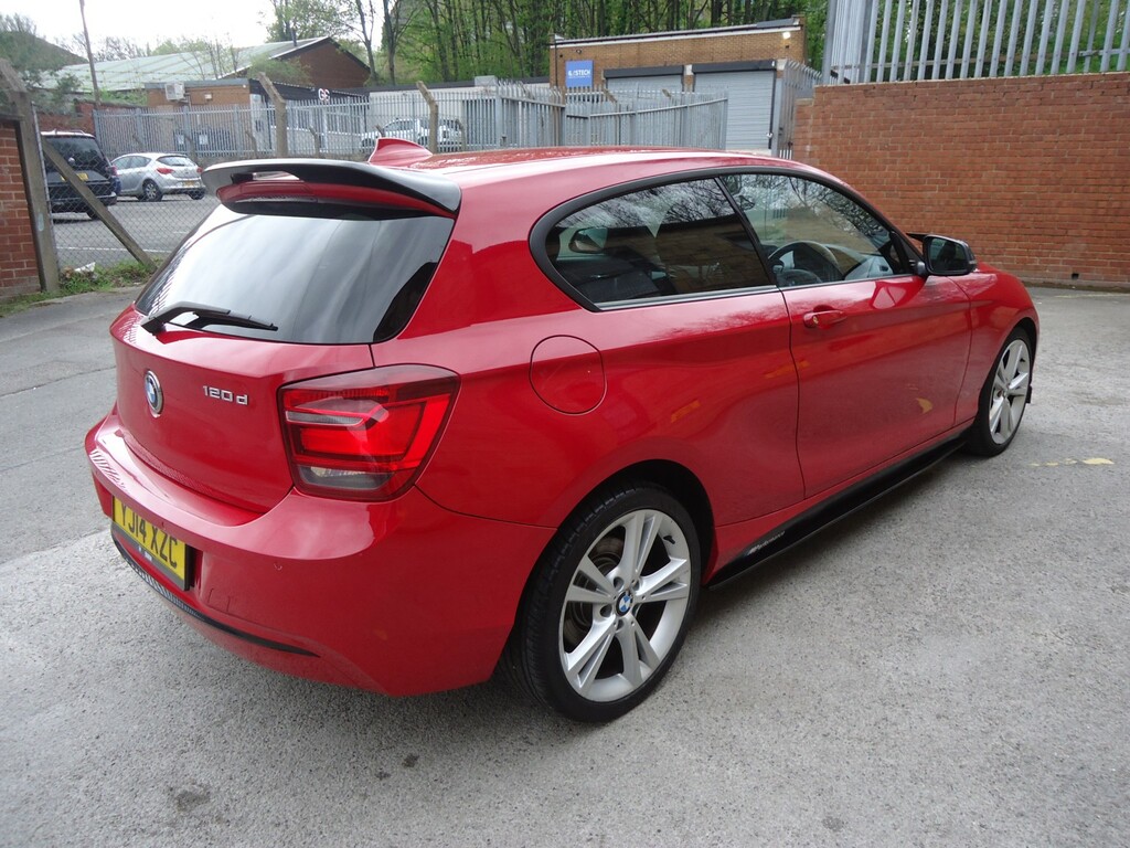 BMW 1 Series Hatchback 2.0 120D Sport 2014 YJ14XZC Red #4