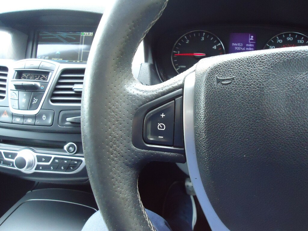 Renault Laguna Hatchback 2.0 Dci Dynamique Tomtom 201161 Black #20